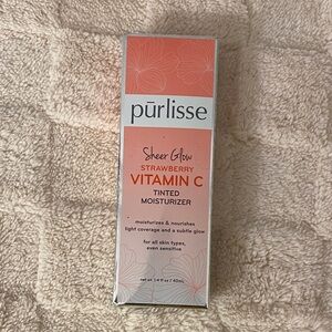 purlisse Sheer Glow Strawberry vitamin C Tinted Moisturizer